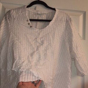 Lulu B white summer top asymmetrical hem loose fit